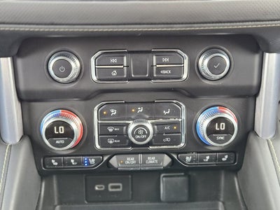 2022 GMC Yukon XL SLT