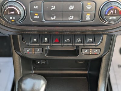 2022 GMC Canyon AT4 w/Leather