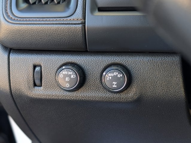 2022 GMC Canyon AT4 w/Leather