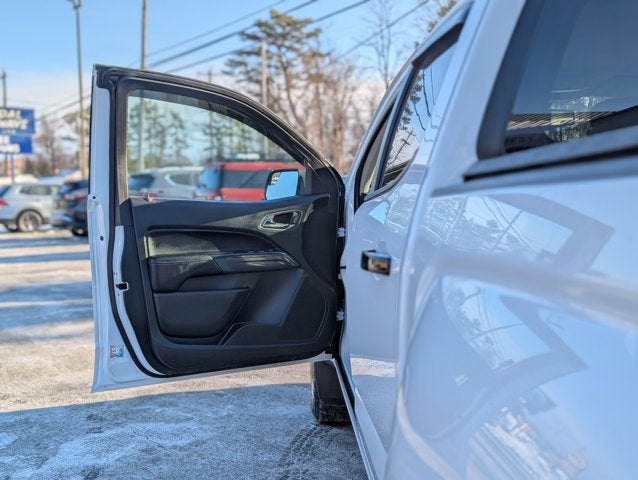 2022 GMC Canyon AT4 w/Leather