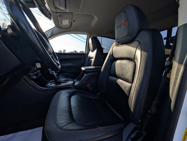 2022 GMC Canyon AT4 w/Leather