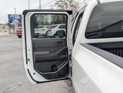 2023 Nissan Frontier S