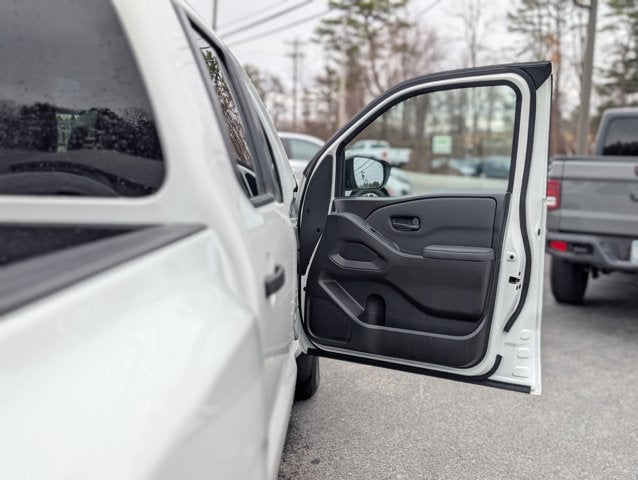 2023 Nissan Frontier S