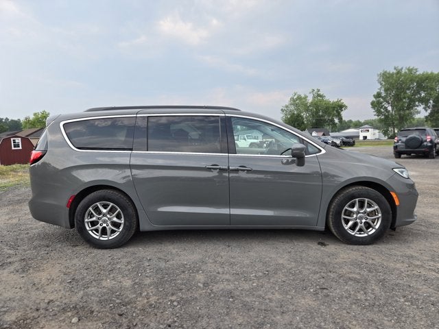2021 Chrysler Pacifica Touring