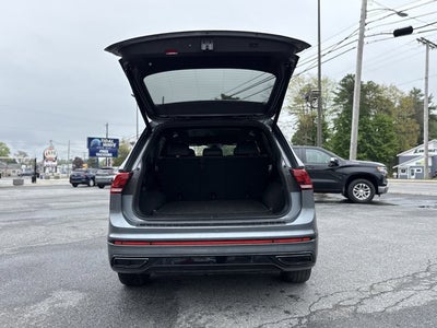 2022 Volkswagen Tiguan 2.0T SE R-Line Black