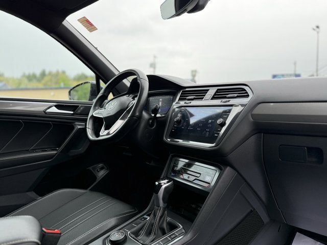 2022 Volkswagen Tiguan 2.0T SE R-Line Black