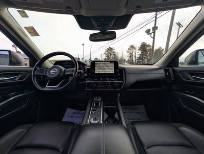 2022 Nissan Pathfinder SL