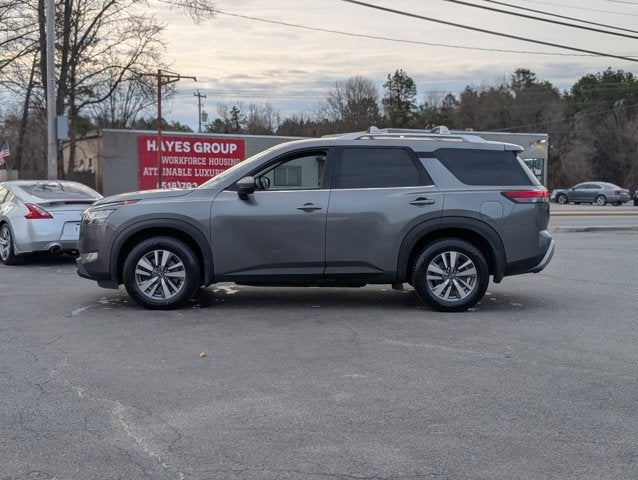 2022 Nissan Pathfinder SL