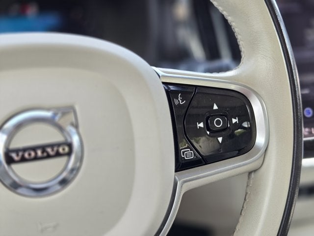 2024 Volvo S60 B5 Core Dark Theme