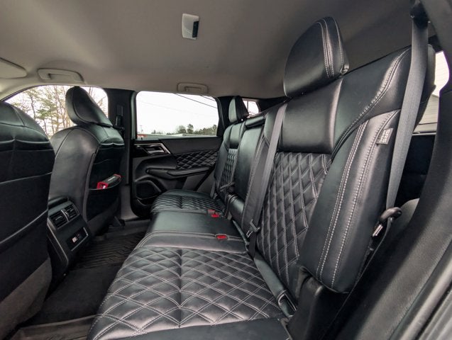 2022 Mitsubishi Outlander SEL