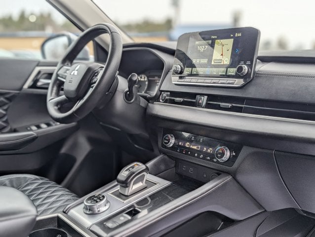 2022 Mitsubishi Outlander SEL