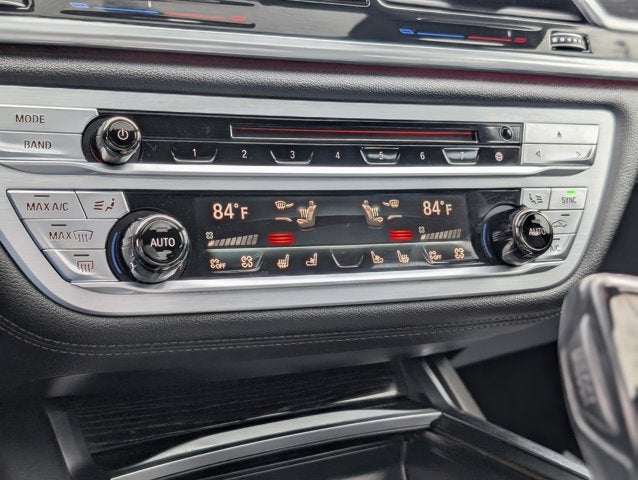 2019 BMW 7 Series 740i