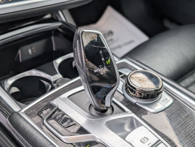 2019 BMW 7 Series 740i