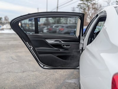 2019 BMW 7 Series 740i