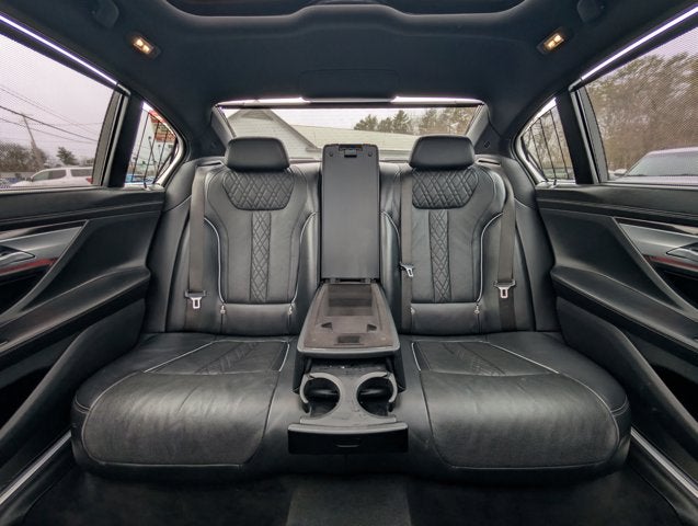 2019 BMW 7 Series 740i