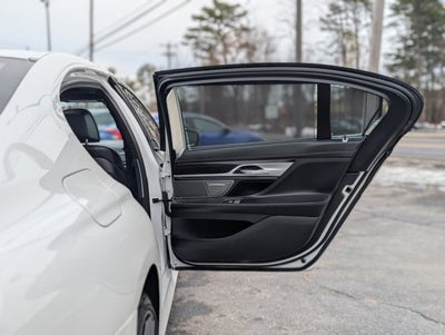 2019 BMW 7 Series 740i