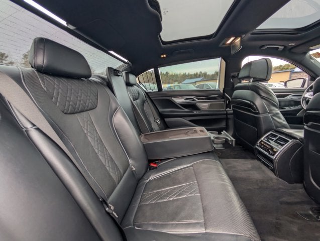 2019 BMW 7 Series 740i