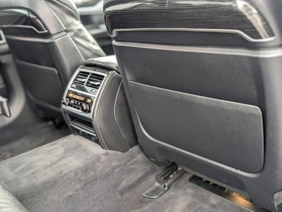 2019 BMW 7 Series 740i