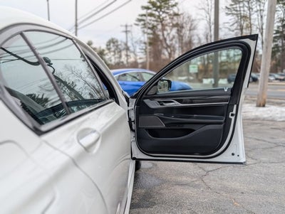 2019 BMW 7 Series 740i