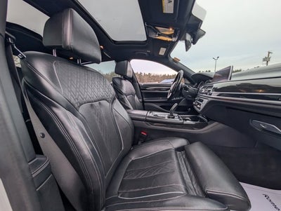 2019 BMW 7 Series 740i